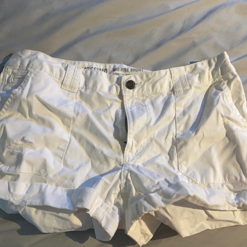 white jean shorts